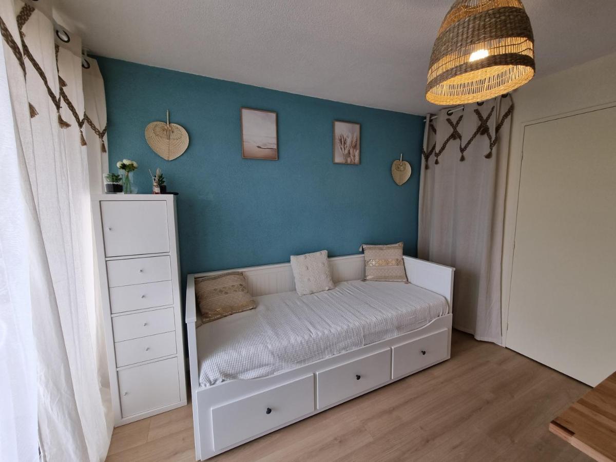 Studio cabine refait à neuf à 3 minutes à pied de la plage Le Grau-du-Roi Exterior foto