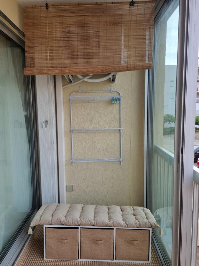Studio cabine refait à neuf à 3 minutes à pied de la plage Le Grau-du-Roi Exterior foto