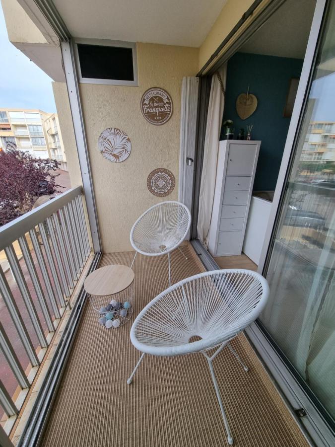 Studio cabine refait à neuf à 3 minutes à pied de la plage Le Grau-du-Roi Exterior foto
